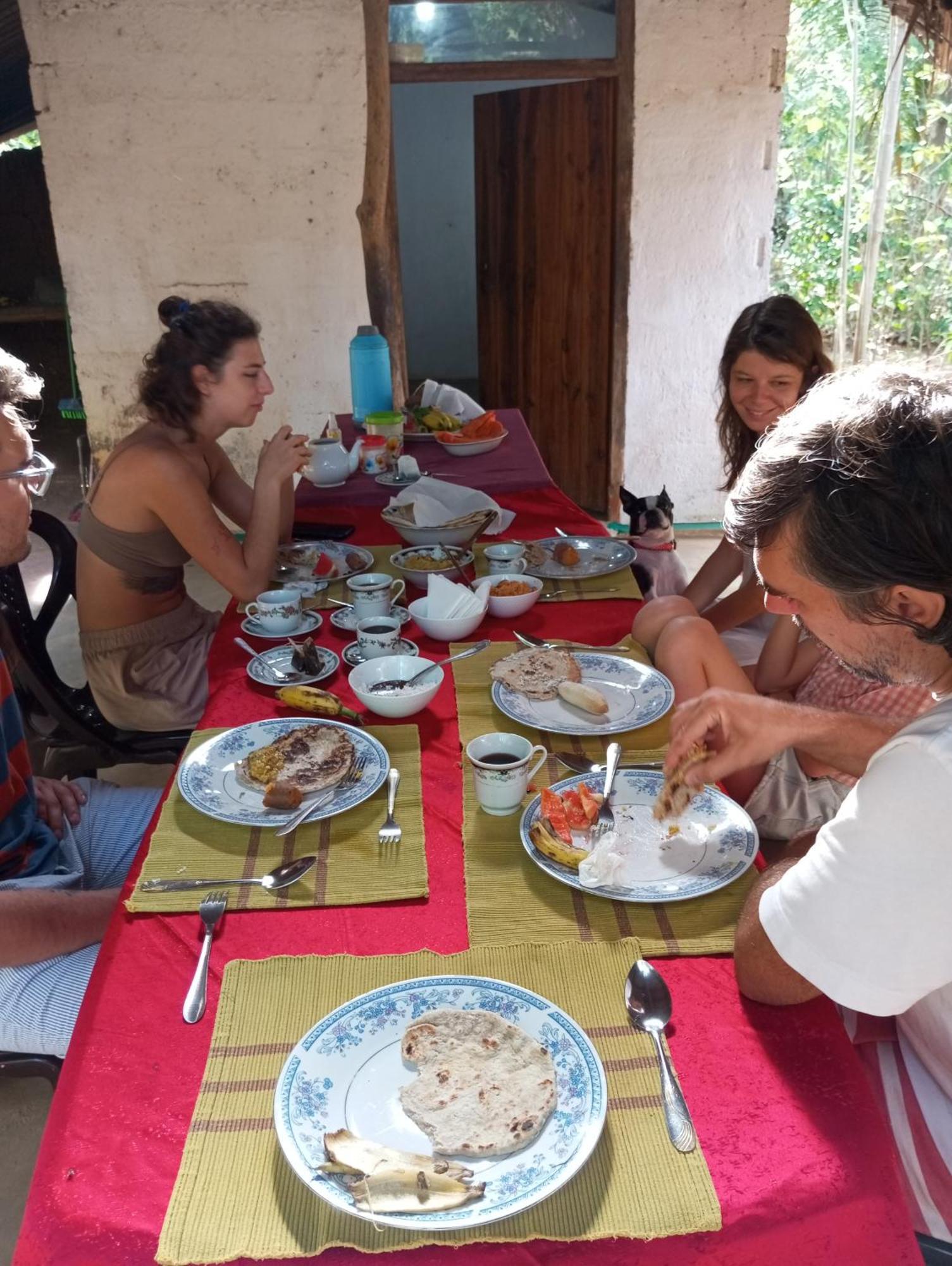 Homestay Sigiri Hunter & & Guide